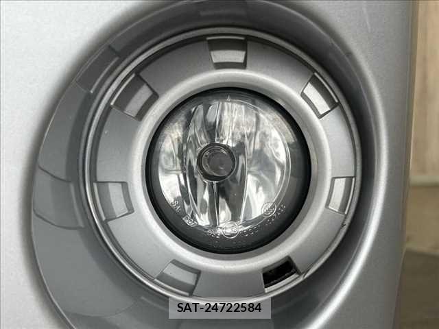 Mitsubishi DELICA 2017-03 7616235-28