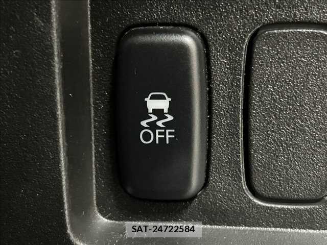 Mitsubishi DELICA 2017-03 7616235-8