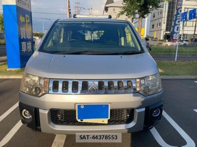 Mitsubishi DELICA 2009-11 7616246-1