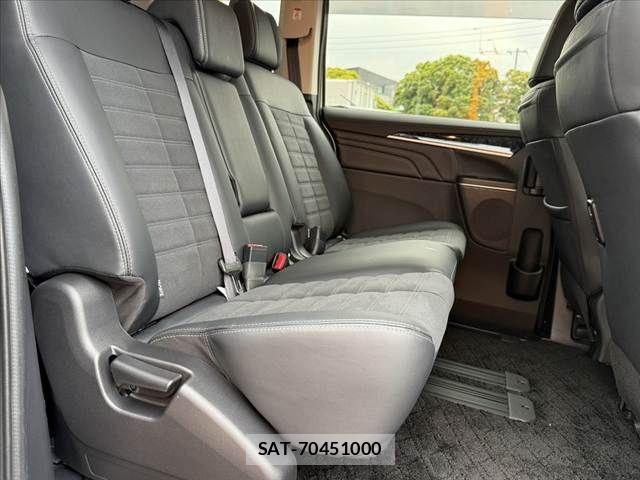 Mitsubishi DELICA 2025-04 7616197-17