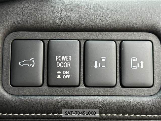 Mitsubishi DELICA 2025-04 7616197-5