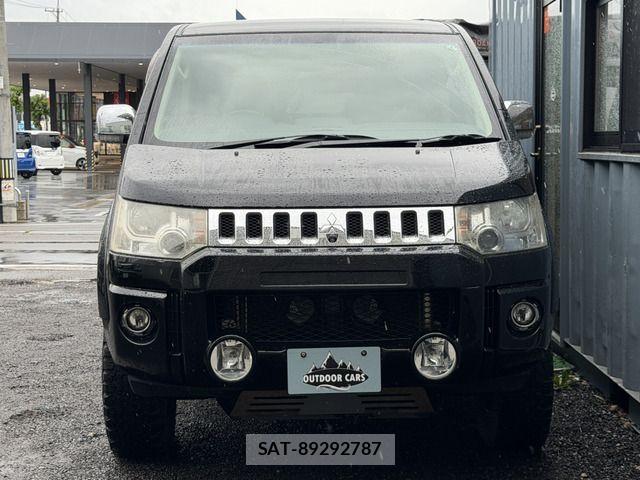 Mitsubishi DELICA 2011-12 7722791-18
