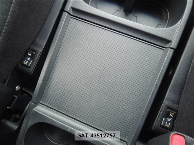 Mitsubishi DELICA 2010-02 7722794-21