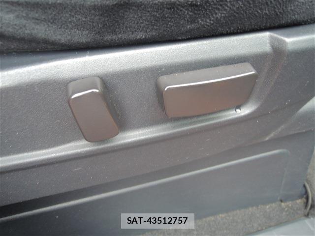 Mitsubishi DELICA 2010-02 7722794-25