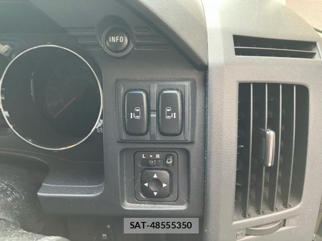 Mitsubishi DELICA 2011-08 7722802-27