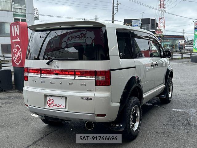 Mitsubishi DELICA 2015-12 7722784-10