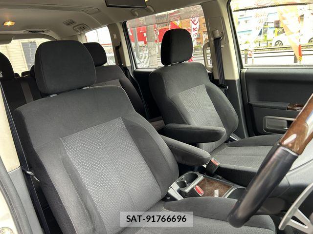 Mitsubishi DELICA 2015-12 7722784-14