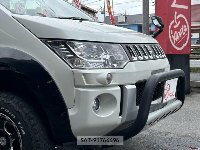 Mitsubishi DELICA 2015-12 7722784-21