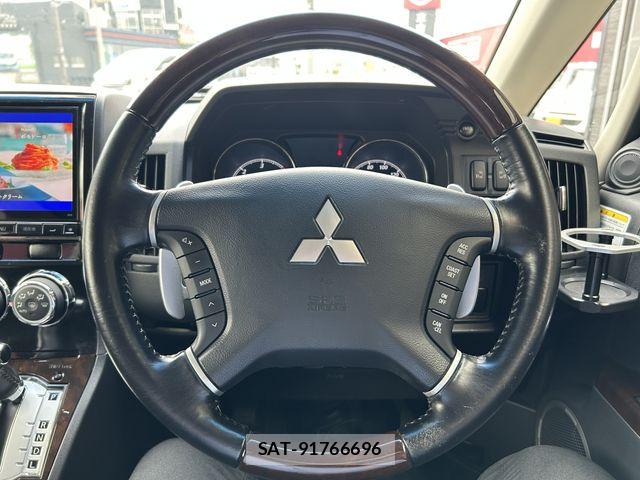 Mitsubishi DELICA 2015-12 7722784-27