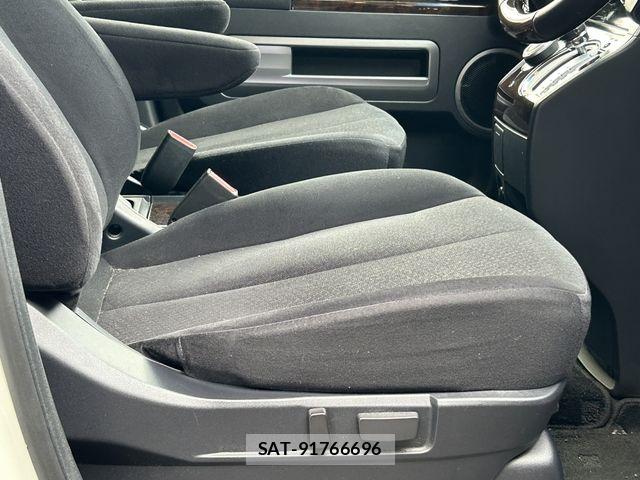 Mitsubishi DELICA 2015-12 7722784-28