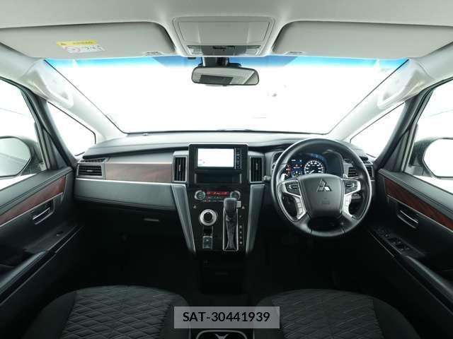 Mitsubishi DELICA 2020-11 7722774-5