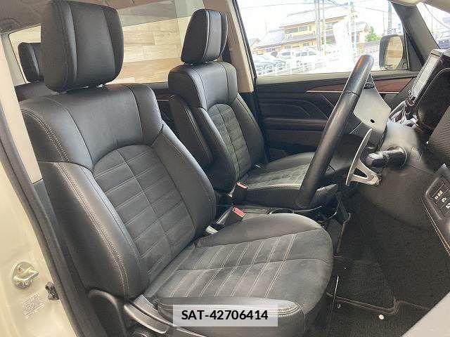 Mitsubishi DELICA 2020-08 7784396-10