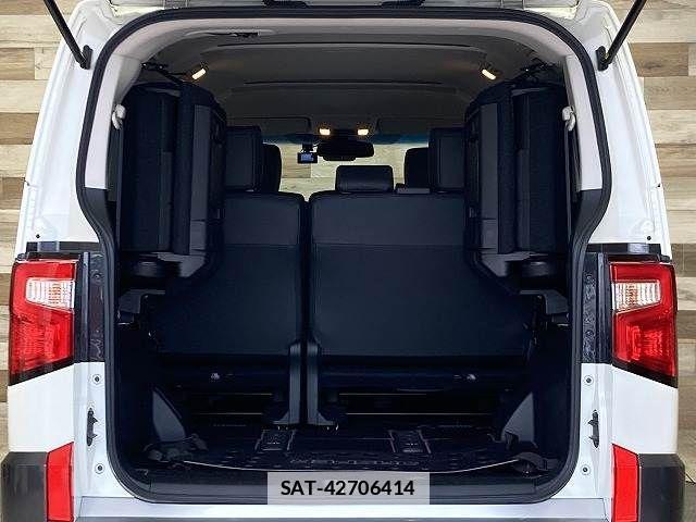 Mitsubishi DELICA 2020-08 7784396-13