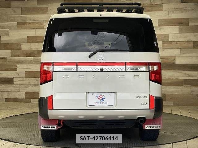 Mitsubishi DELICA 2020-08 7784396-14