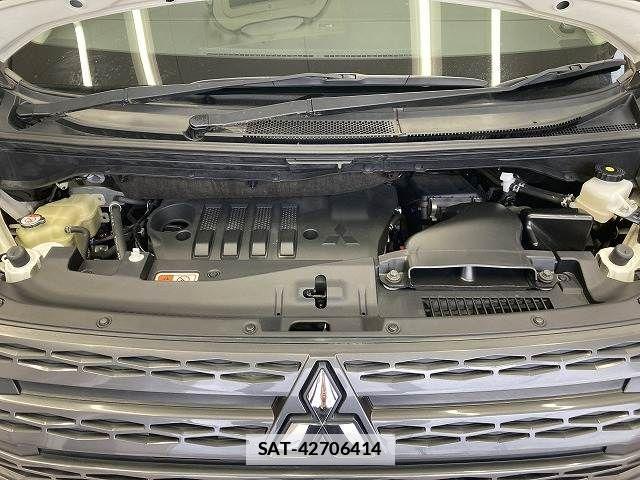 Mitsubishi DELICA 2020-08 7784396-17