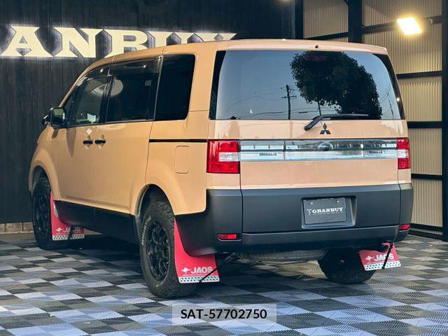 Mitsubishi DELICA 2007-03 7784352-14