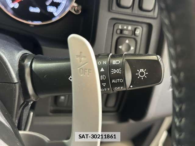 Mitsubishi DELICA 2011-04 7784353-11
