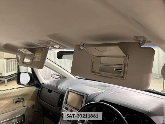 Mitsubishi DELICA 2011-04 7784353-26