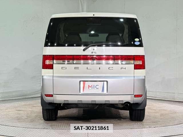 Mitsubishi DELICA 2011-04 7784353-5