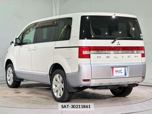 Mitsubishi DELICA 2011-04 7784353-6