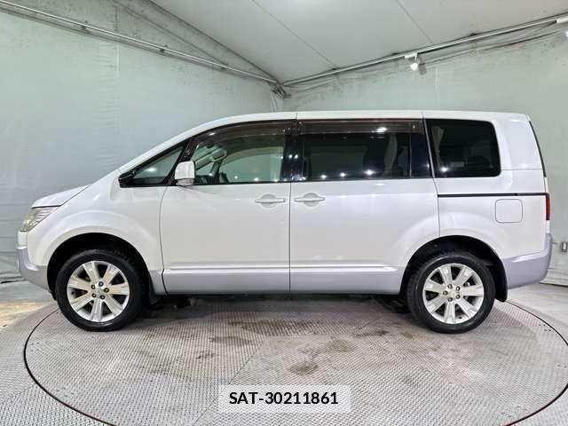 Mitsubishi DELICA 2011-04 7784353-7