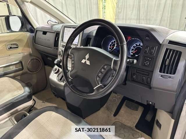 Mitsubishi DELICA 2011-04 7784353-8