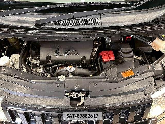 Mitsubishi DELICA 2018-03 7784385-17