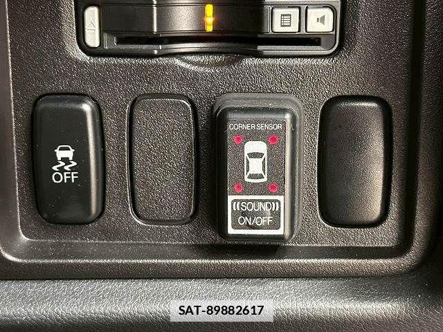 Mitsubishi DELICA 2018-03 7784385-7
