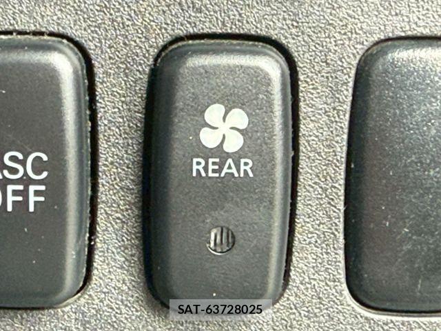Mitsubishi DELICA 2007-03 7876155-11
