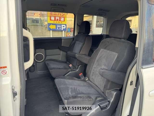 Mitsubishi DELICA 2011-06 7876156-21