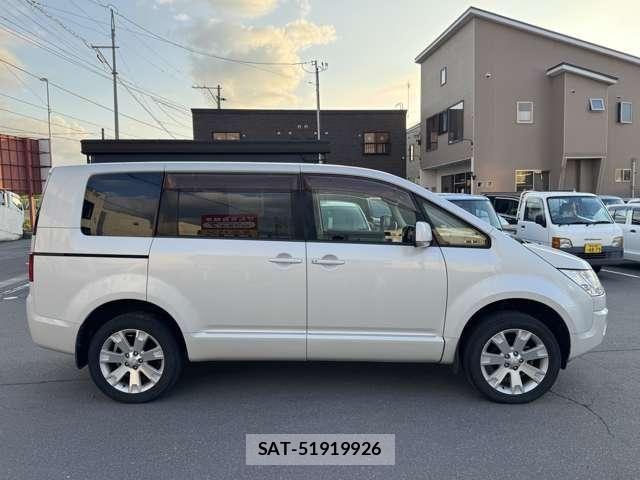 Mitsubishi DELICA 2011-06 7876156-4