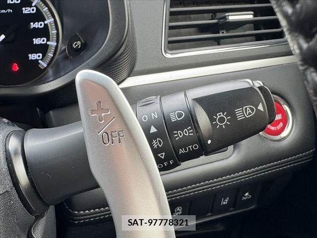 Mitsubishi DELICA 2023-06 7876126-28