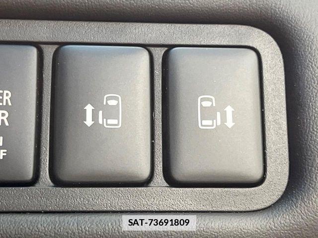 Mitsubishi DELICA 2022-05 7876128-4