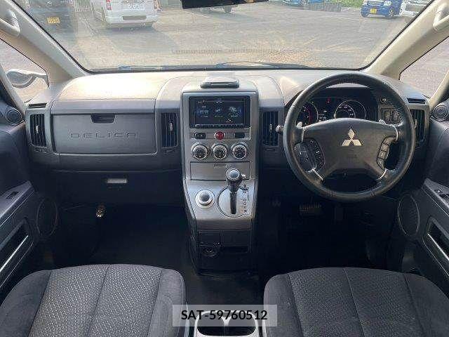 Mitsubishi DELICA 2013-12 7876149-2