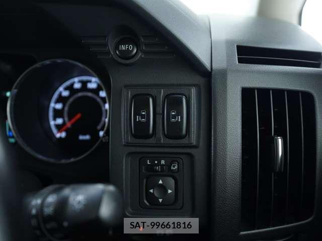 Mitsubishi DELICA 2018-05 7876146-10