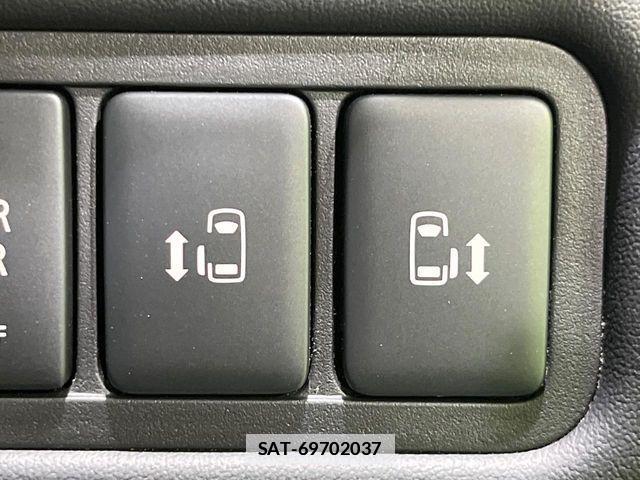 Mitsubishi DELICA 2023-04 7876123-6