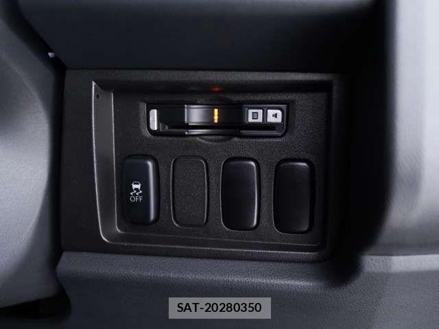 Mitsubishi DELICA 2018-01 7876140-14