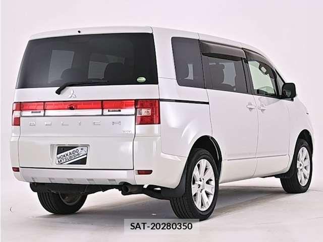 Mitsubishi DELICA 2018-01 7876140-18