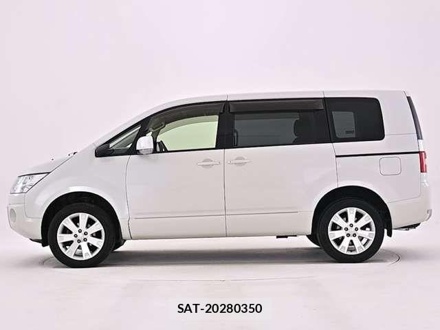 Mitsubishi DELICA 2018-01 7876140-2