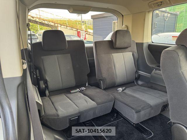 Mitsubishi DELICA 2007-02 7876157-23