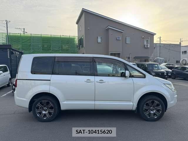Mitsubishi DELICA 2007-02 7876157-4
