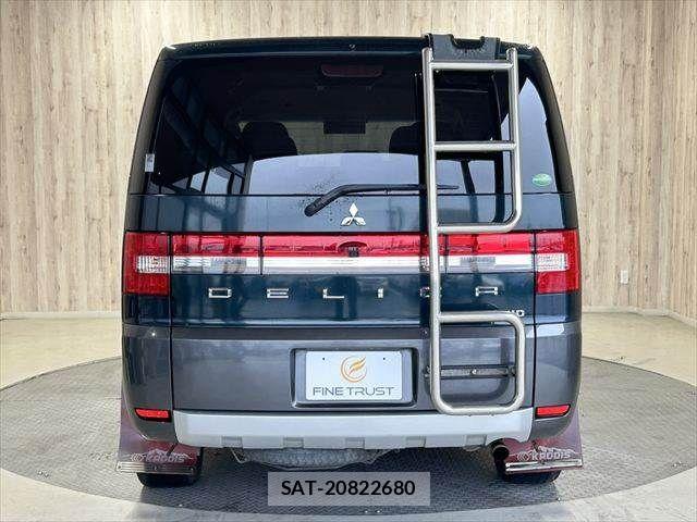 Mitsubishi DELICA 2016-07 7902532-23
