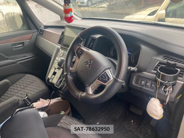 Mitsubishi DELICA 2020-02 7902530-11