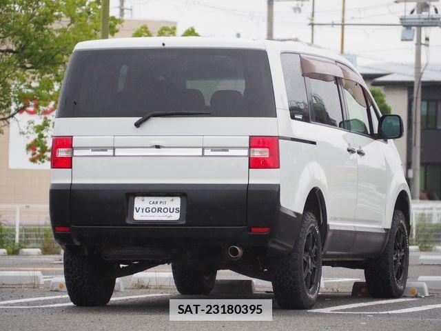 Mitsubishi DELICA 2012-03 7902531-12