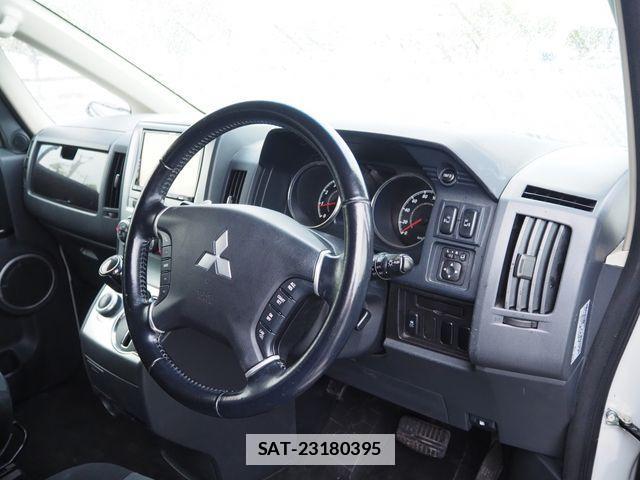 Mitsubishi DELICA 2012-03 7902531-1