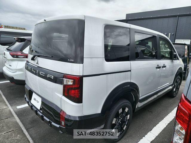 Mitsubishi DELICA 2026-02 7961212-1