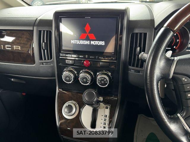 Mitsubishi DELICA 2017-01 7961222-27