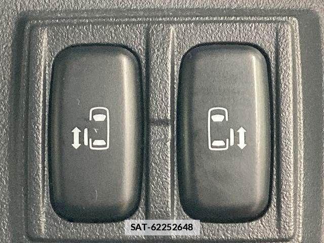 Mitsubishi DELICA 2016-03 7961224-9