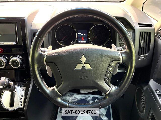 Mitsubishi DELICA 2017-09 7961223-11