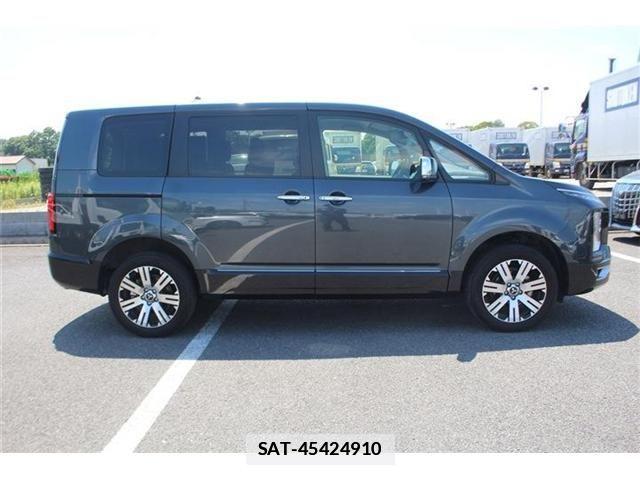 Mitsubishi DELICA 2025-03 7979040-16
